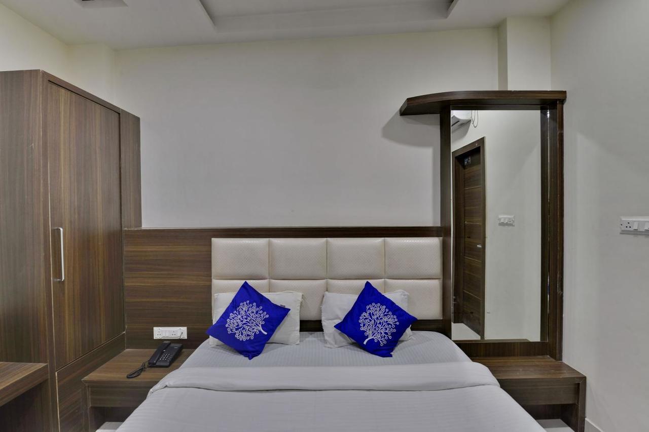 Hotel Amar Palace Ujjain Zewnętrze zdjęcie